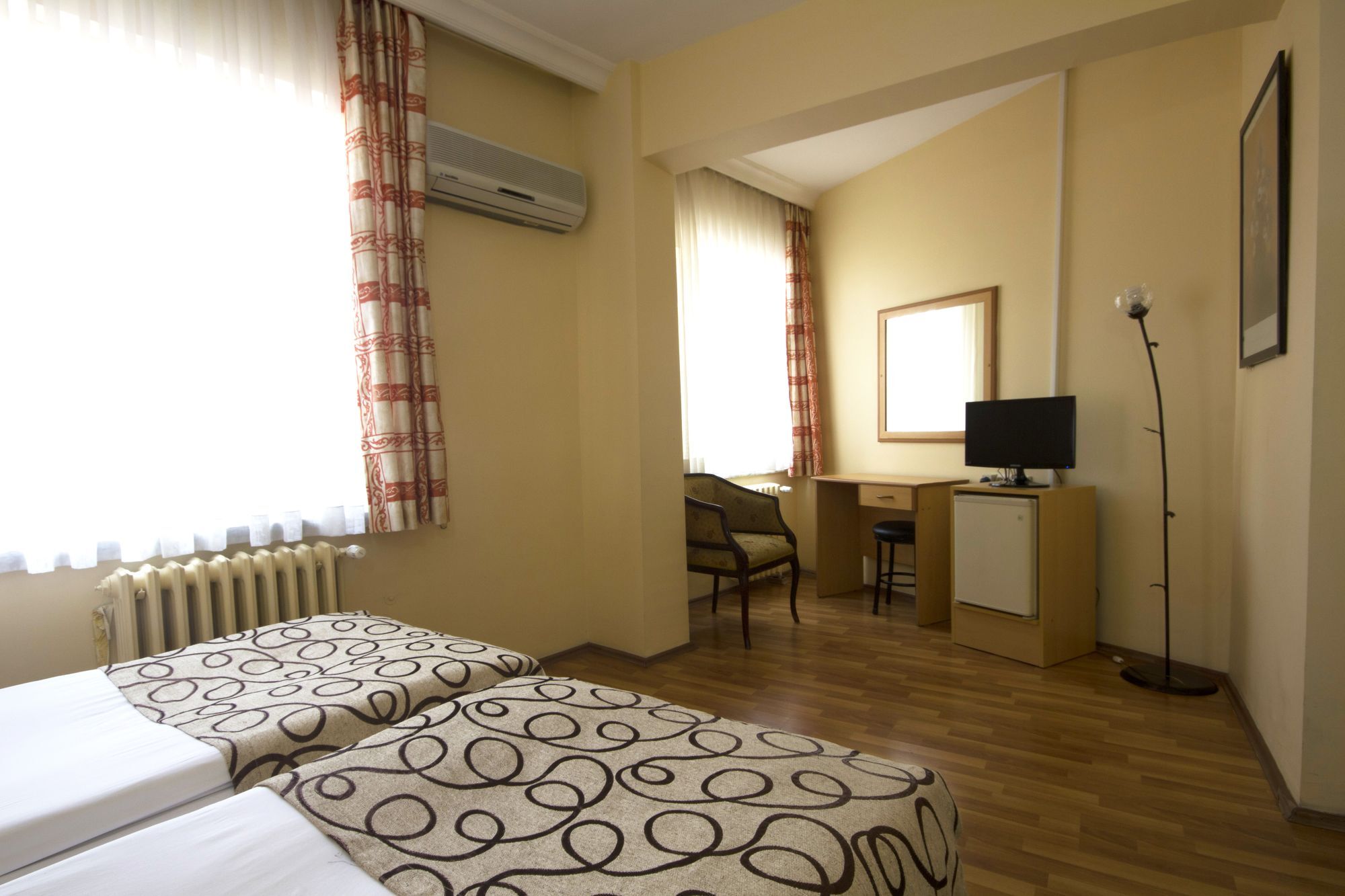 Acikgoz Hotel Edirne Exterior foto